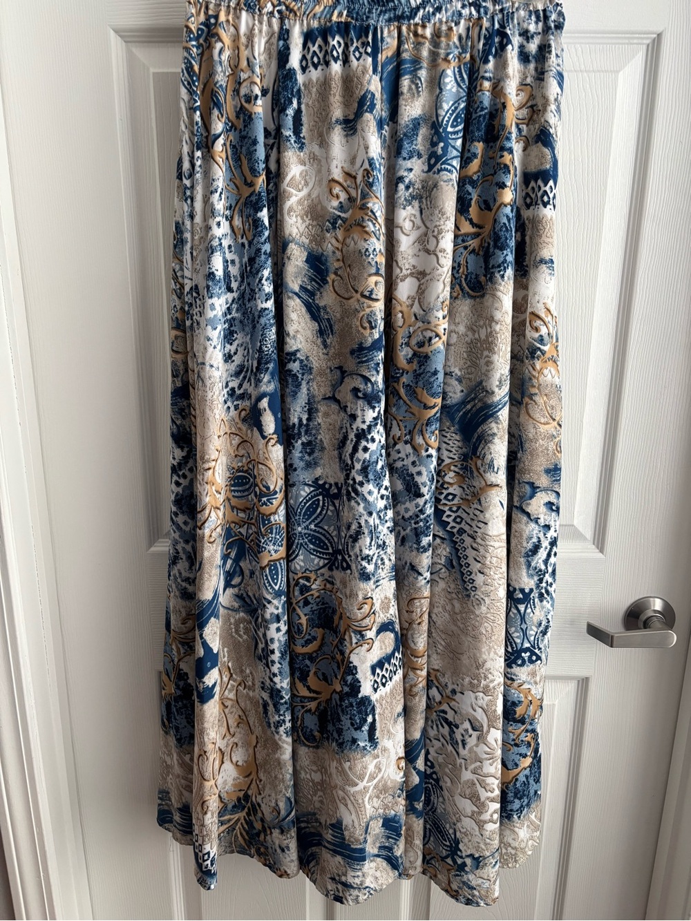 Blue and Cream Printed Maxi Skirt - Picture 3 of 4